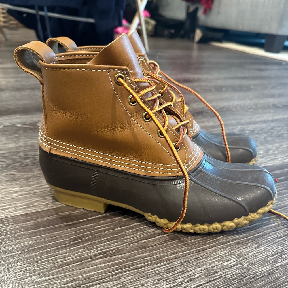 LLBEAN DUCK BOOTS • SZ 7